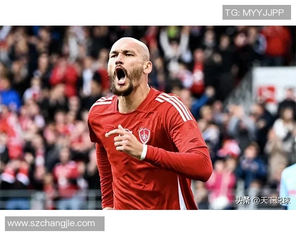 大巴黎主场迎战布雷斯特争夺法甲积分榜重要胜利 大巴黎主场迎战布雷斯特争夺法甲积分榜重要胜利