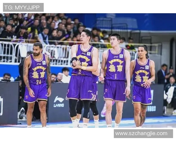 2021年CBA精彩对决浙江队与山东队巅峰之战回顾与分析