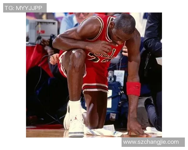 乔丹克拉克森的篮球之路与成就解析：从新秀到全明星的蜕变历程