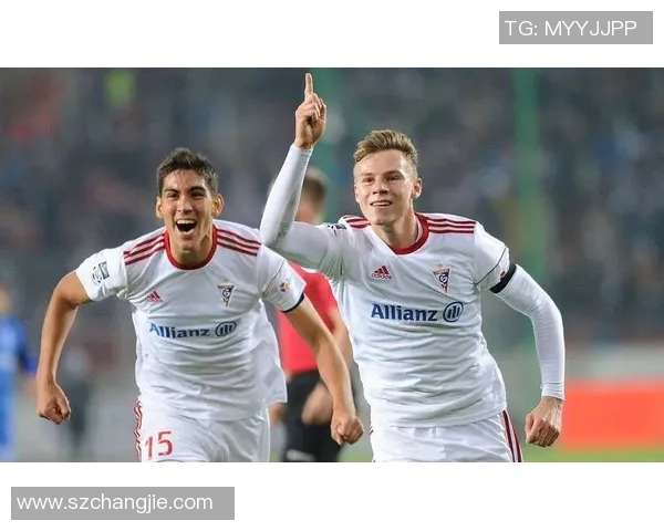 富力与重庆激战正酣精彩直播全程回顾与赛后分析