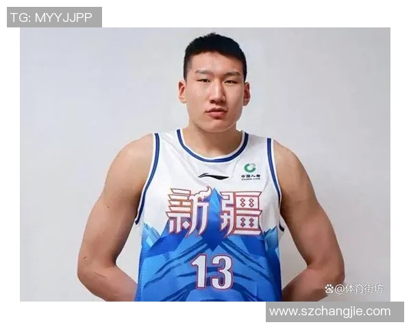 青岛与新疆的激烈对决在CCTV5直播中精彩呈现，篮球迷不容错过