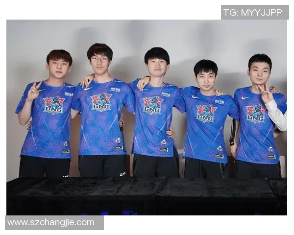 LNG战队的控制体系解析与英雄联盟战术创新探讨 LNG战队的控制体系解析与英雄联盟战术创新探讨