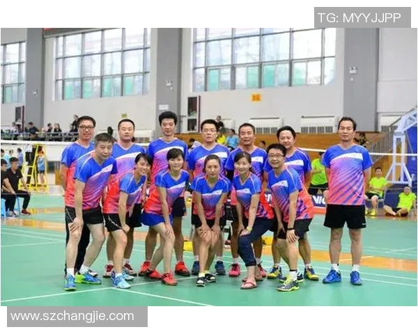 北京羽毛球队配合策略深度剖析与其他球队的对比研究 北京羽毛球队配合策略深度剖析与其他球队的对比研究