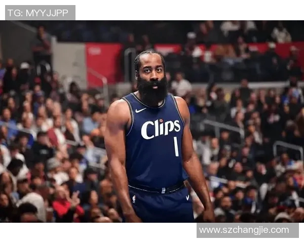 詹姆斯哈登如何在NBA赛场上重塑自己的篮球风格与职业生涯轨迹