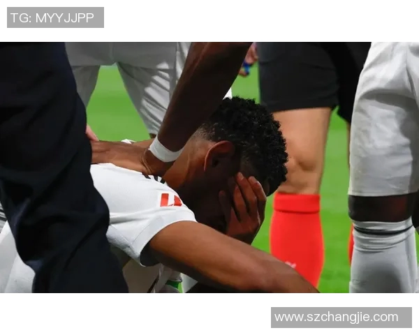 马竞与皇马激战中的犯规分析与裁判判罚细节探讨