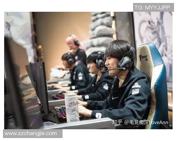 深入探讨FPX团队协作表现的数据分析与策略优化研究